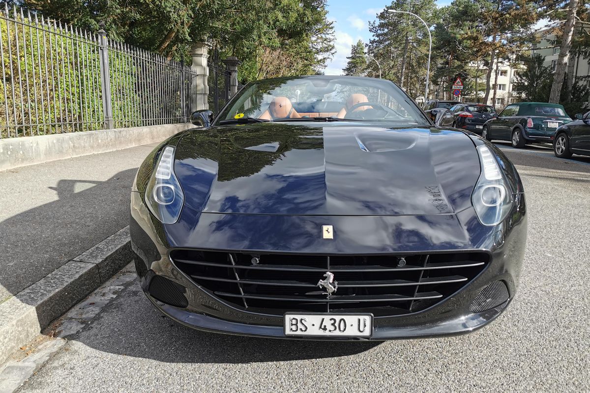 Ferrari California T