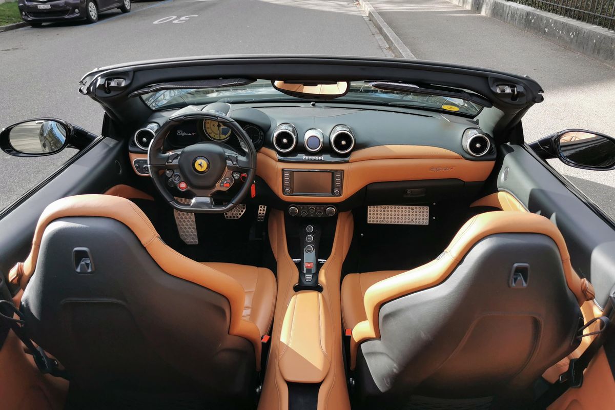 Ferrari California T