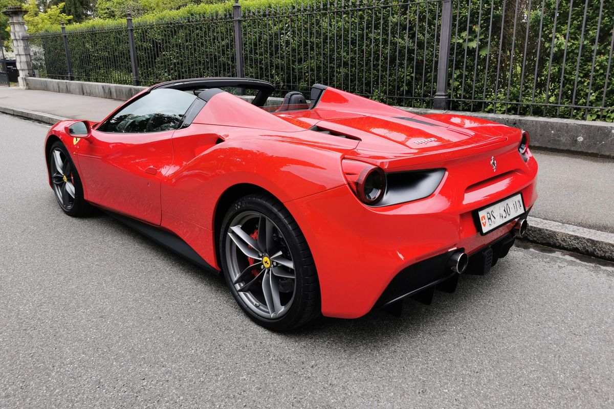Ferrari 488 Spider