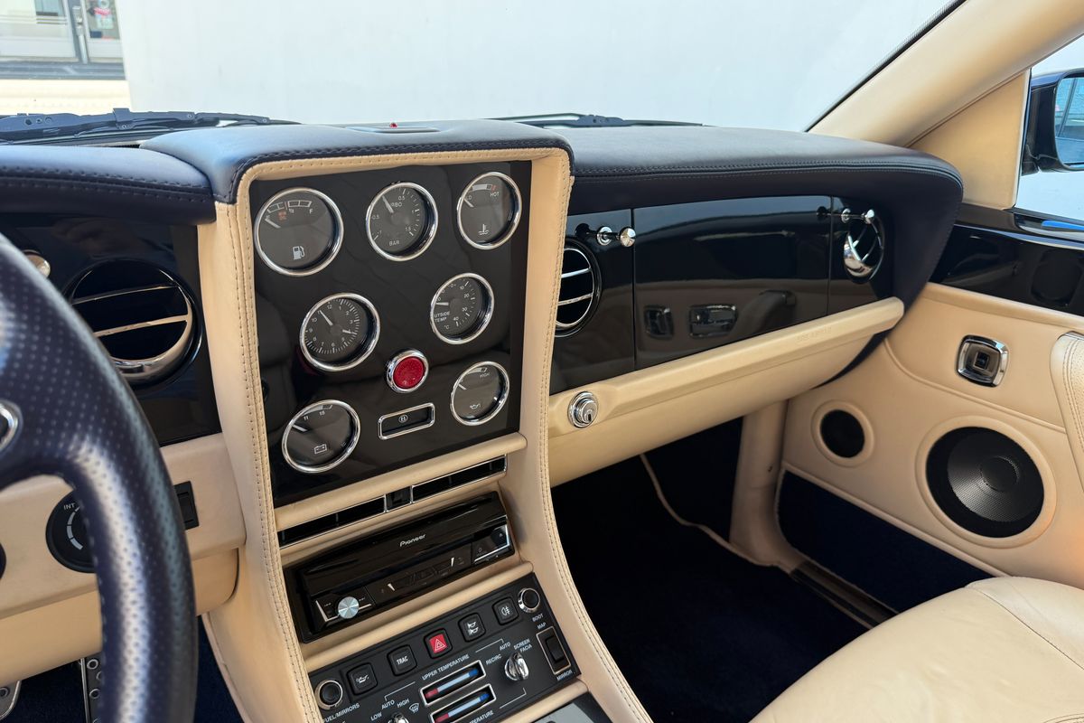 Bentley Continental T Mulliner "Final Series"
