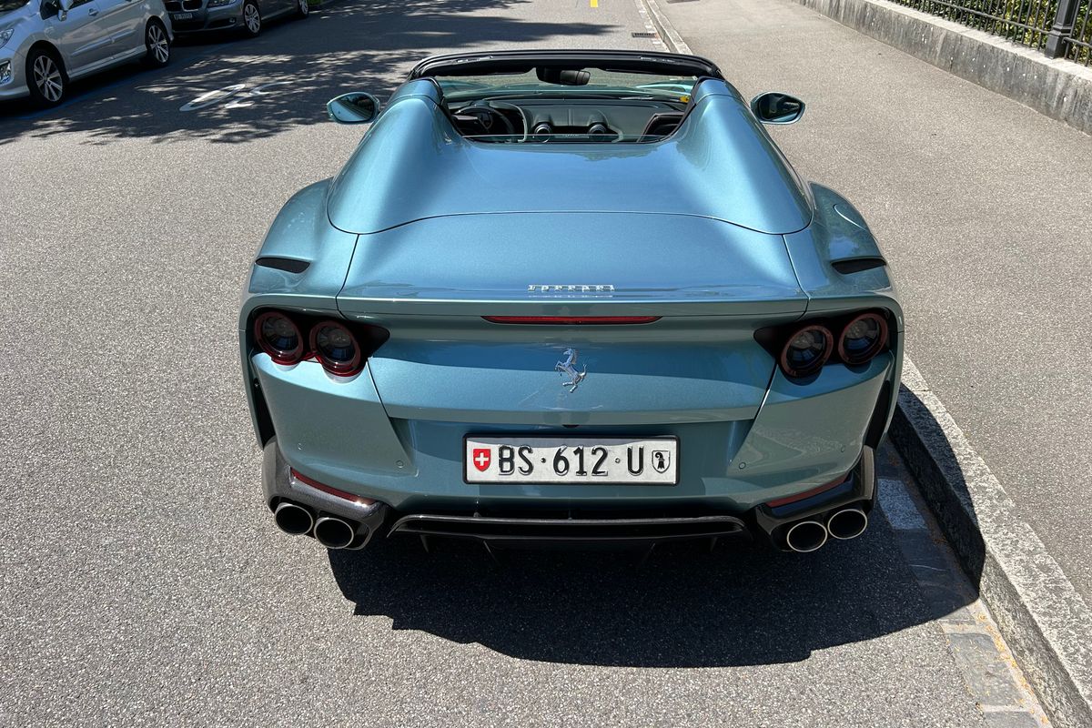 Ferrari 812 GTS