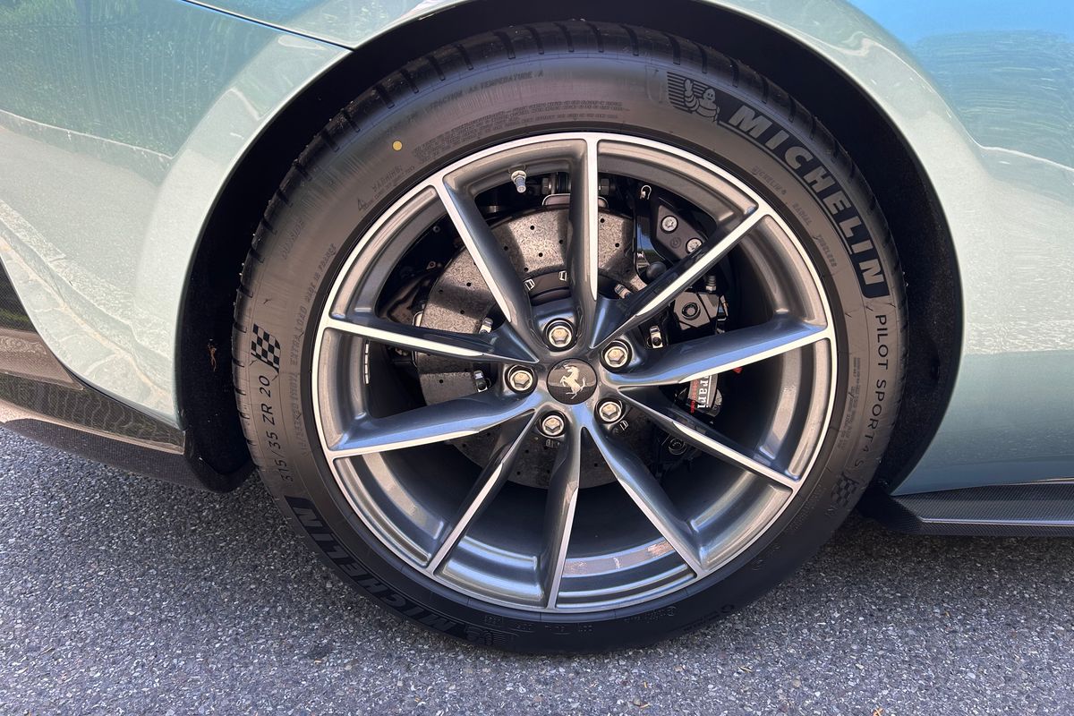 Ferrari 812 GTS