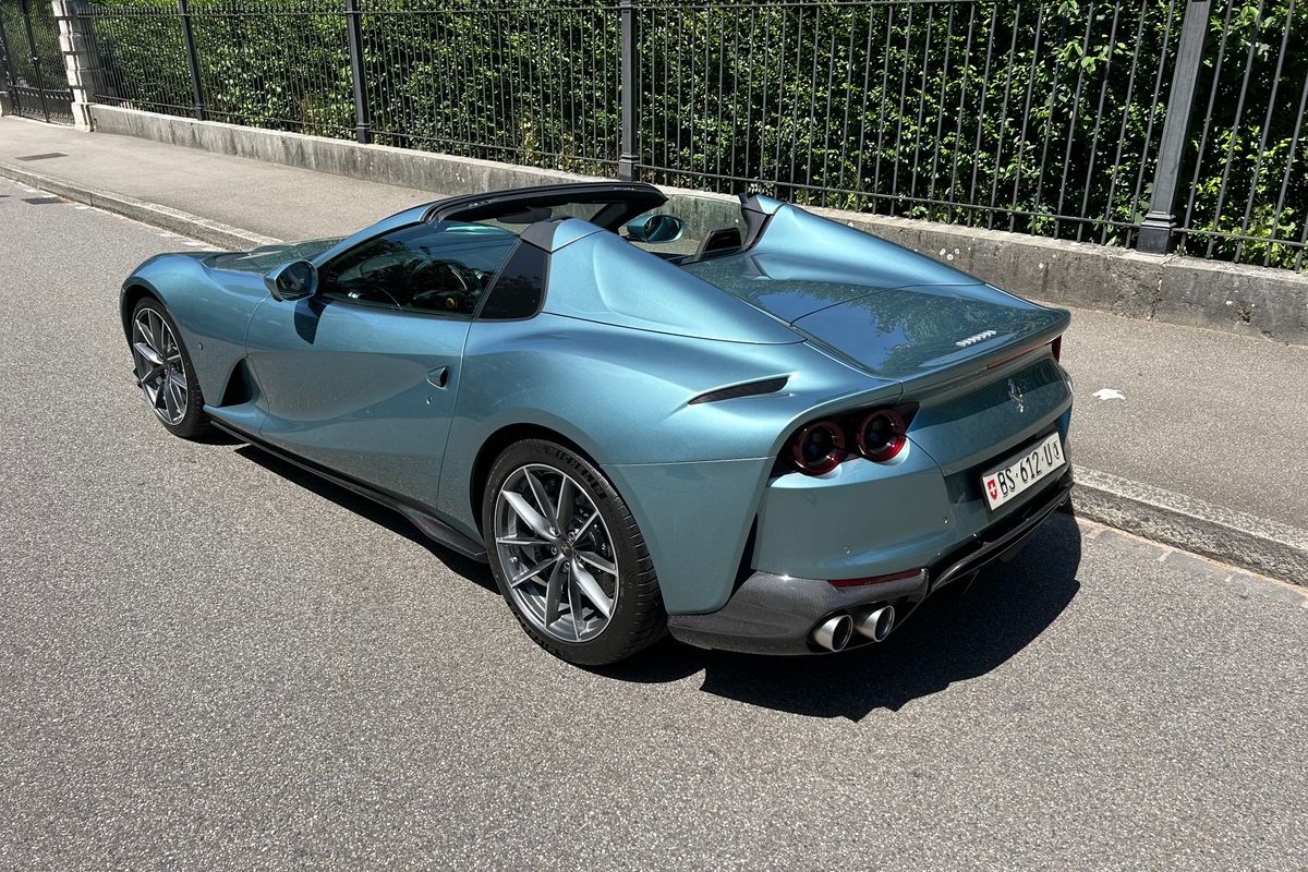 Ferrari 812 GTS