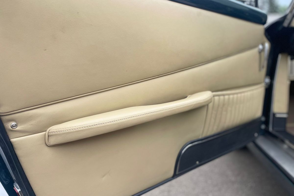 Aston Martin DB5 Convertible