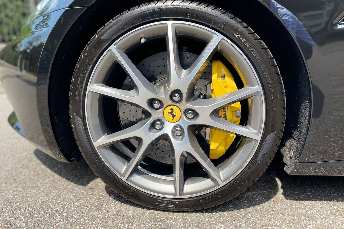 Ferrari California 30