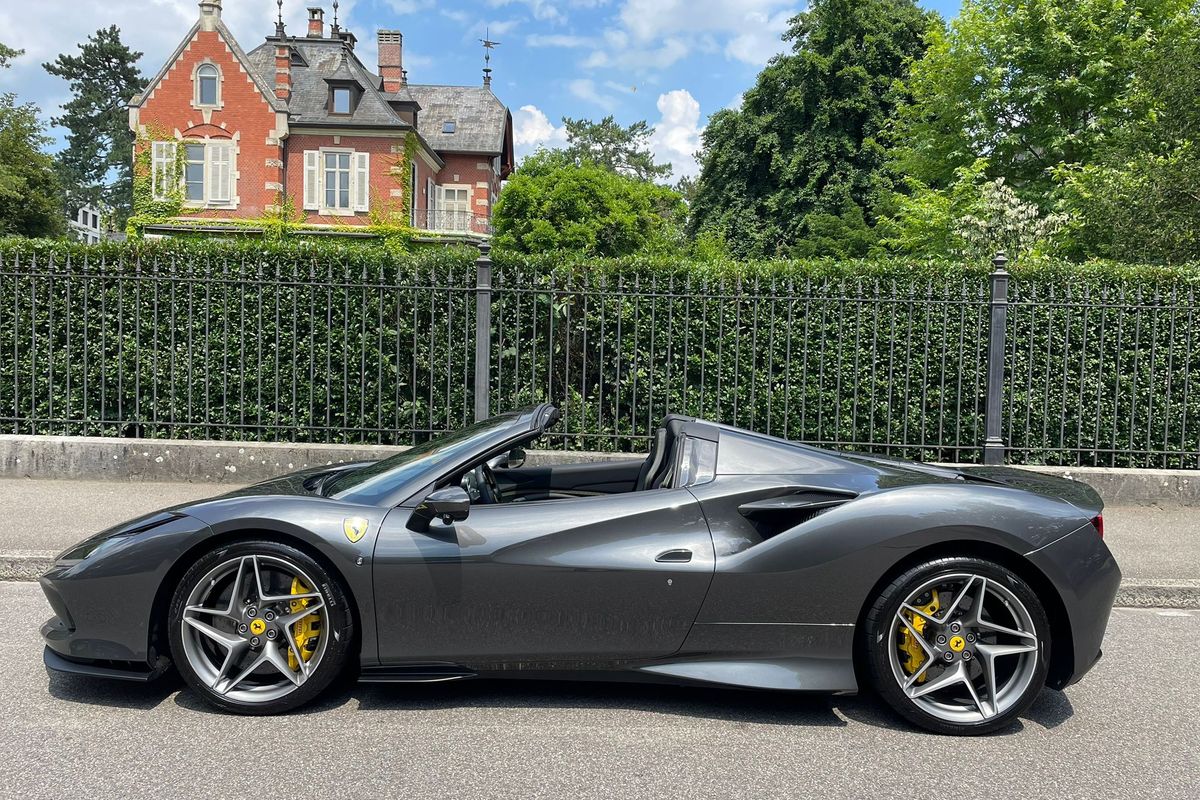 Ferrari F8 Spider