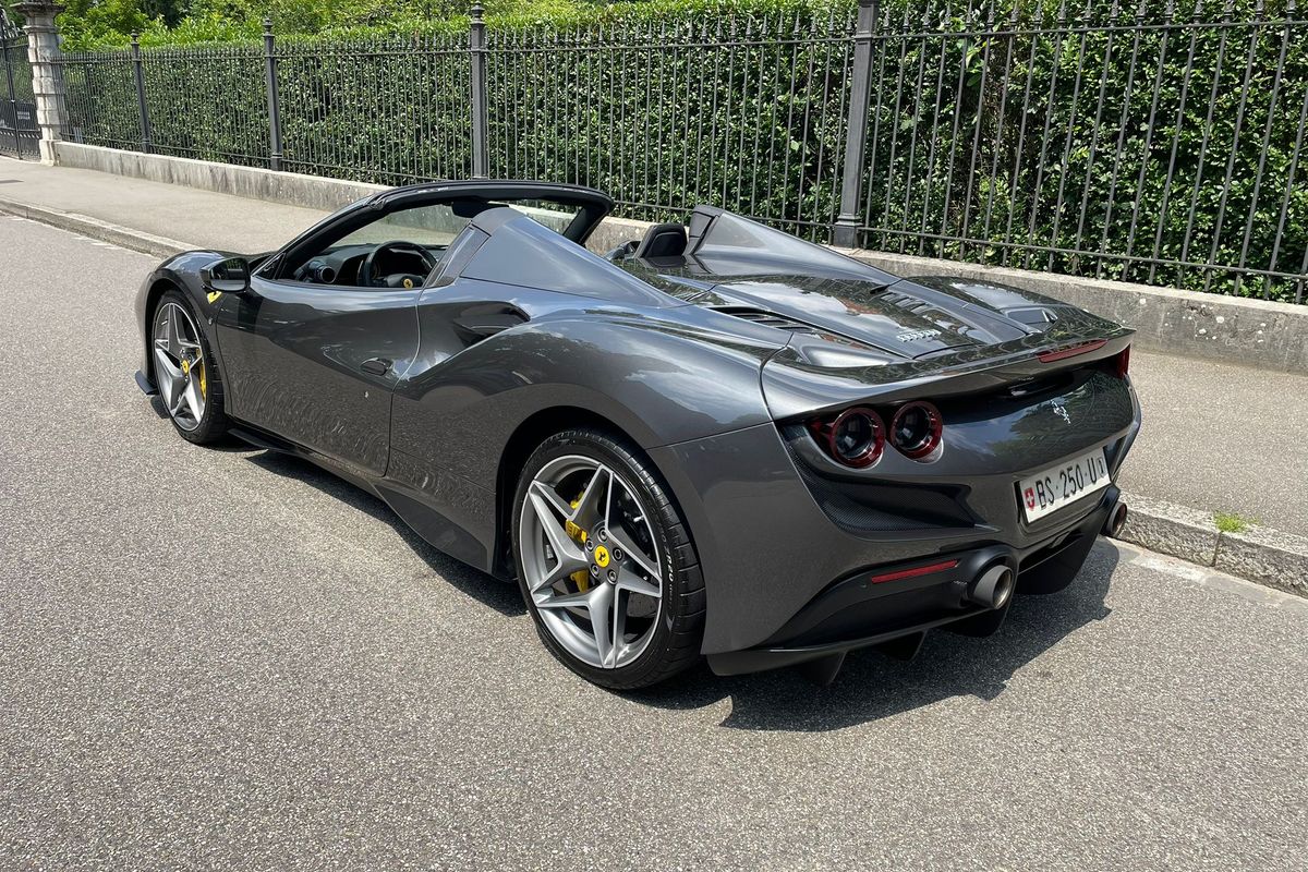 Ferrari F8 Spider