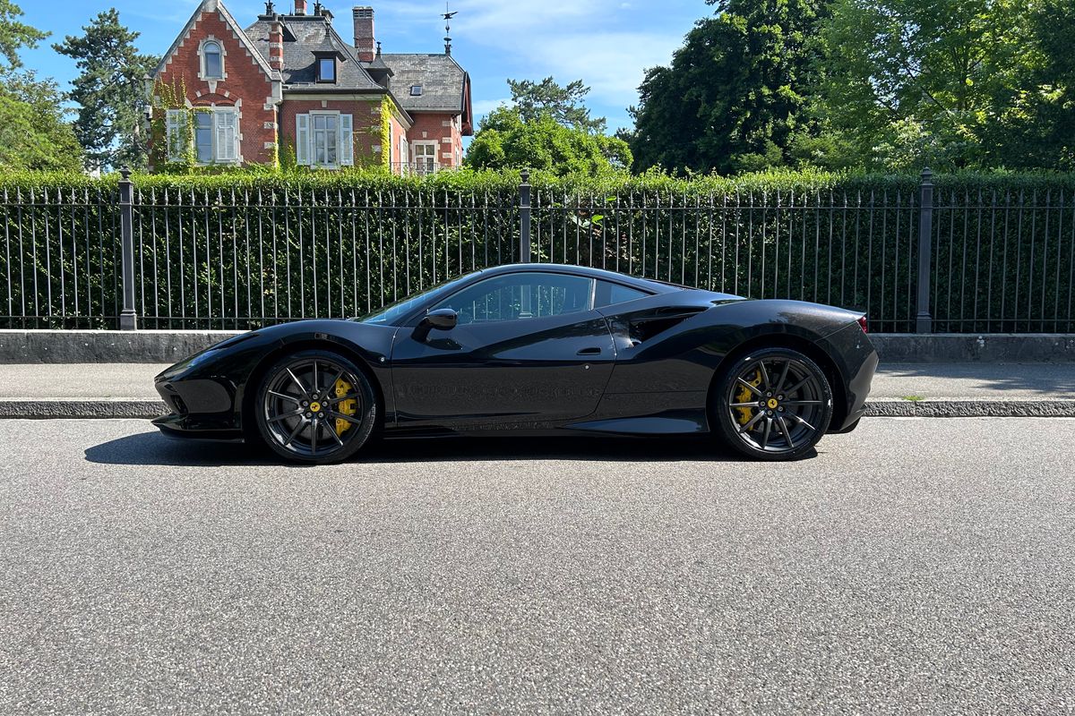 Ferrari F8 Tributo