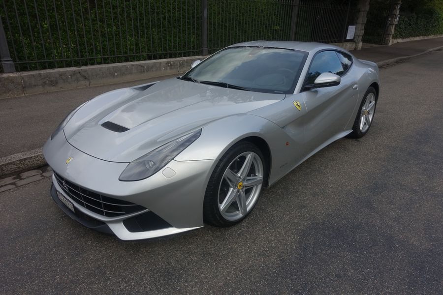 /en/stock/previously-sold/details/ferrari-f12-berlinetta/50