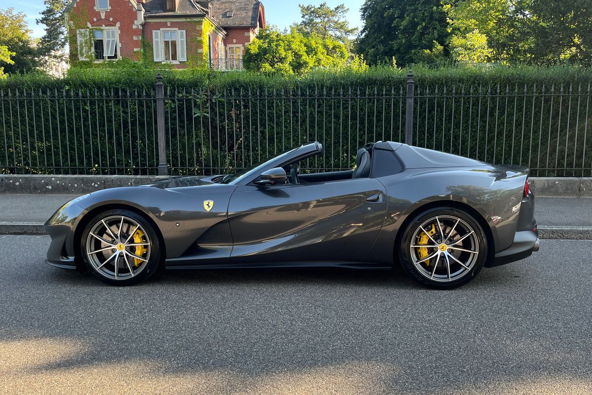 Ferrari 812 GTS