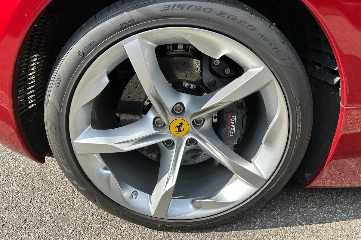 Ferrari SF90 Stradale
