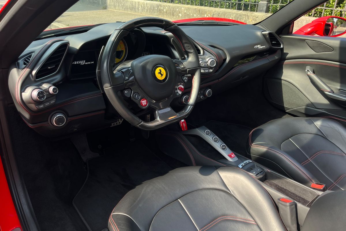 Ferrari 488 Spider