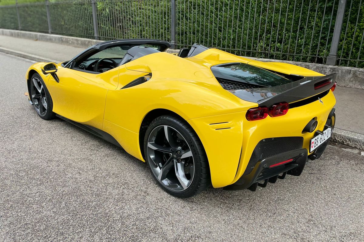 Ferrari SF90 Spider "Assetto Fiorano"