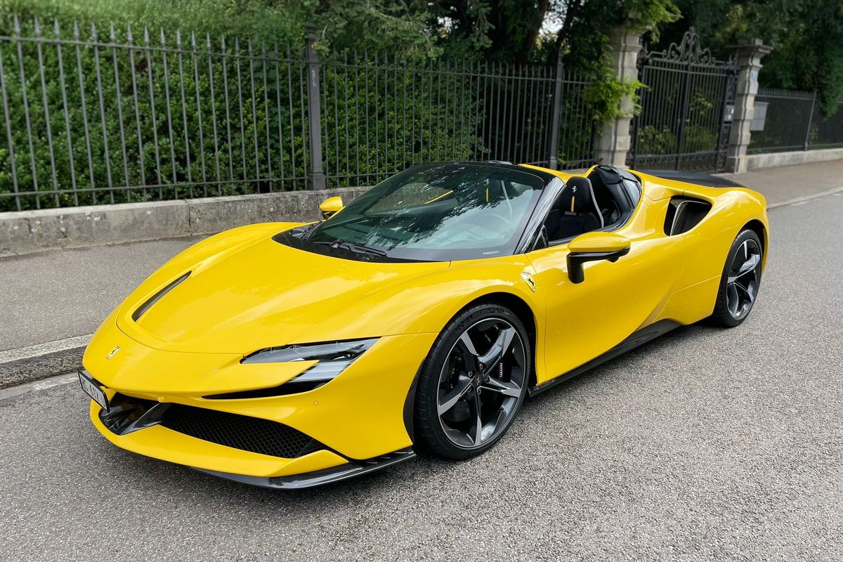 Ferrari SF90 Spider "Assetto Fiorano"