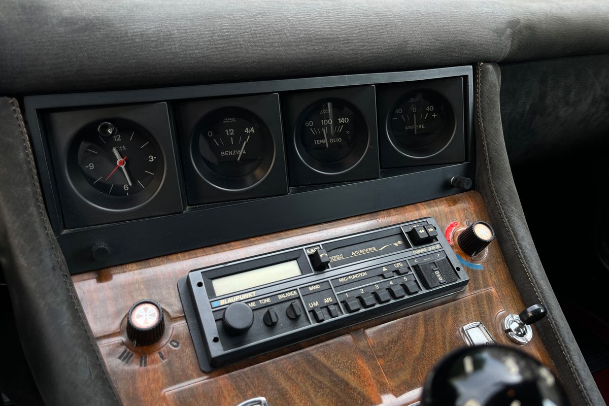Ferrari 365 GT4 2+2