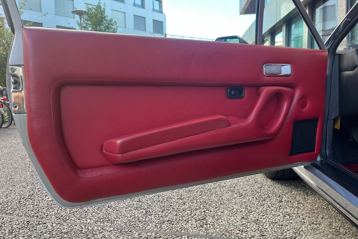 Ferrari 400i Manuale