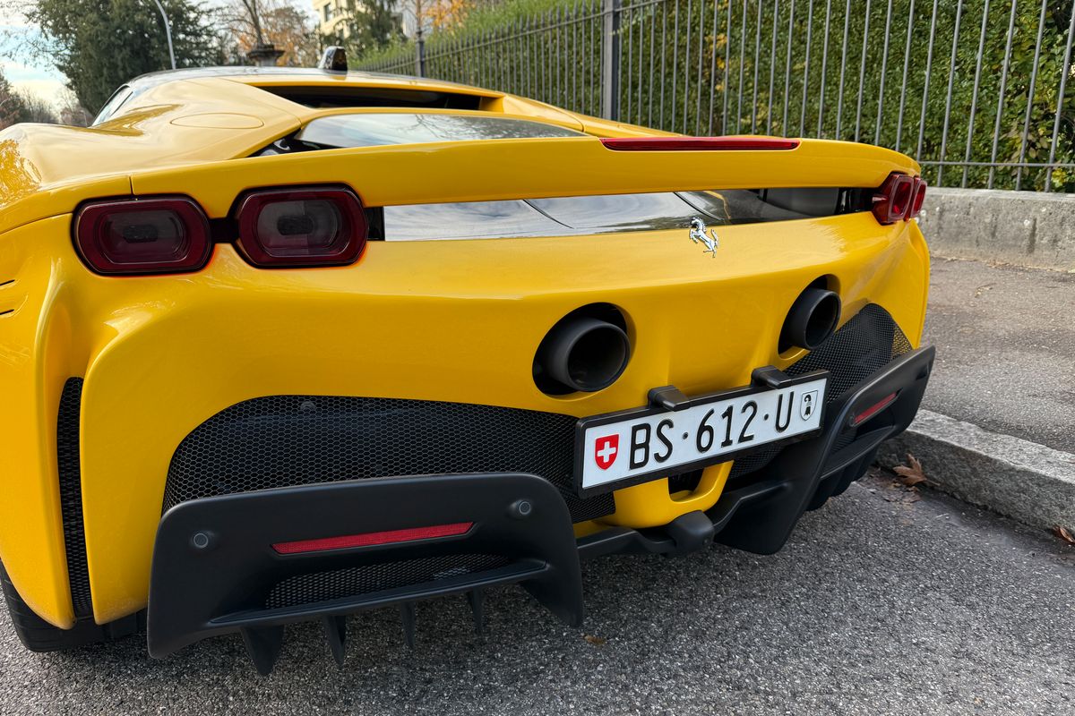 Ferrari SF90 Stradale