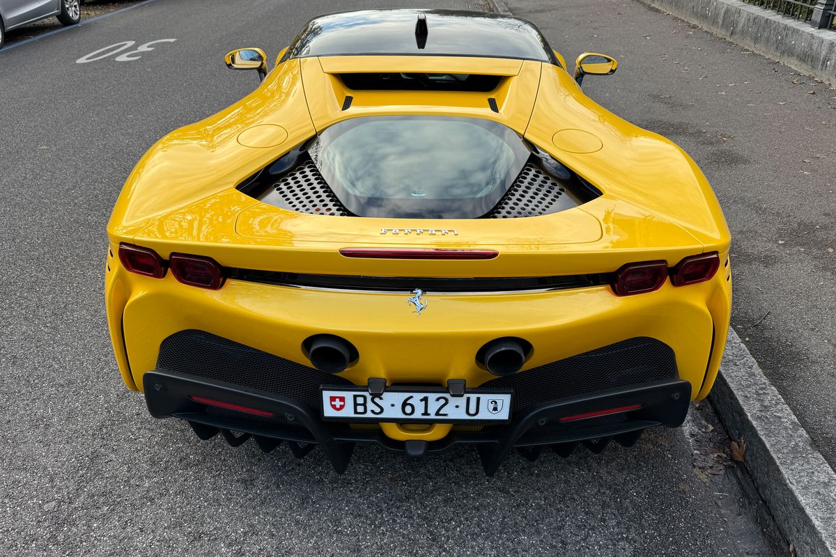 Ferrari SF90 Stradale