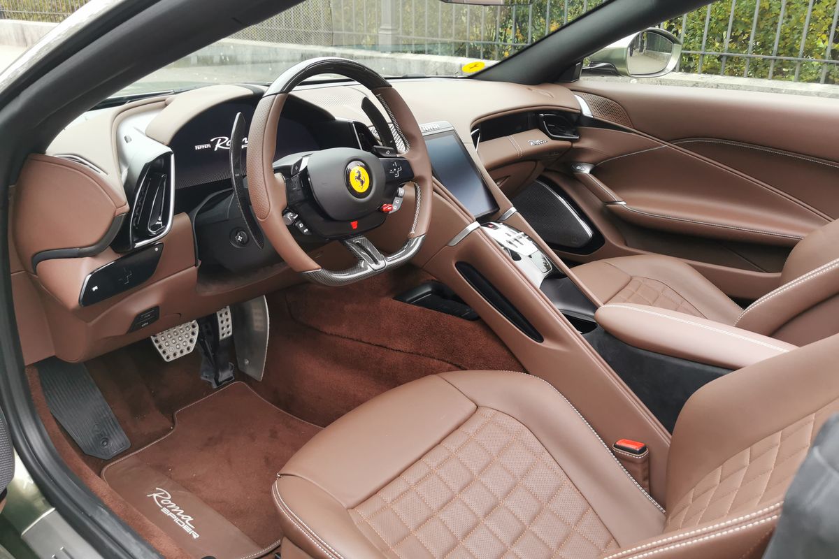 Ferrari Roma Spider