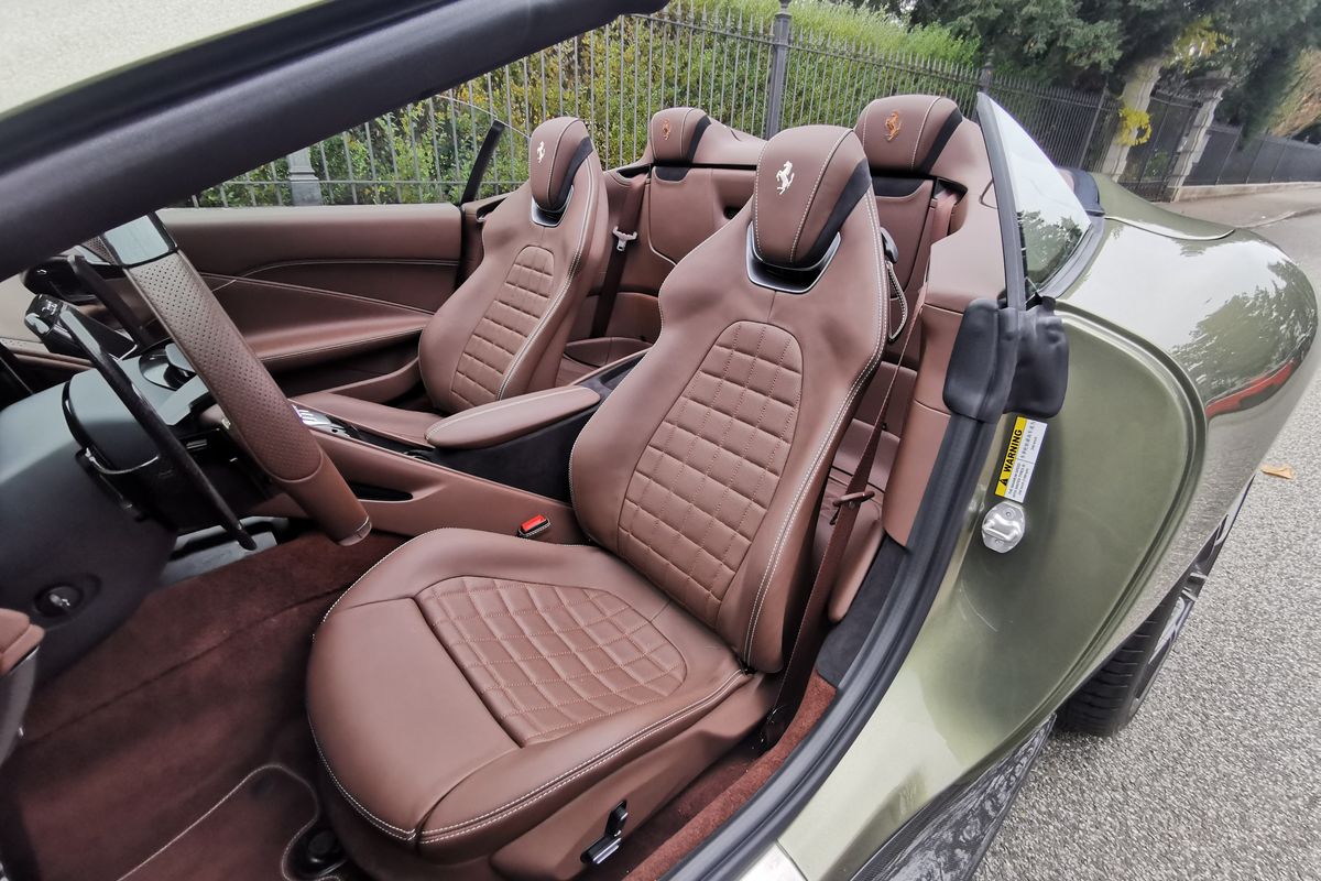 Ferrari Roma Spider