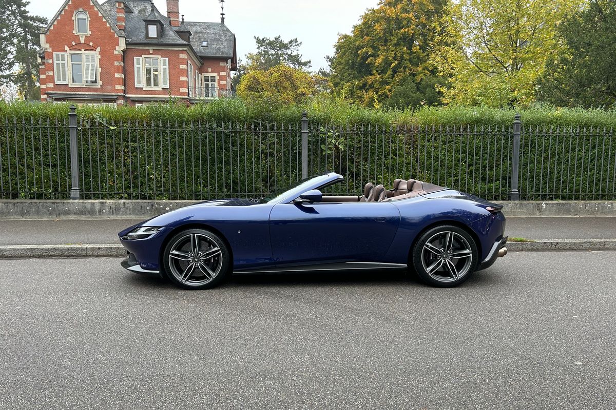 Ferrari Roma Spider