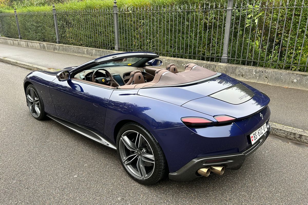 Ferrari Roma Spider