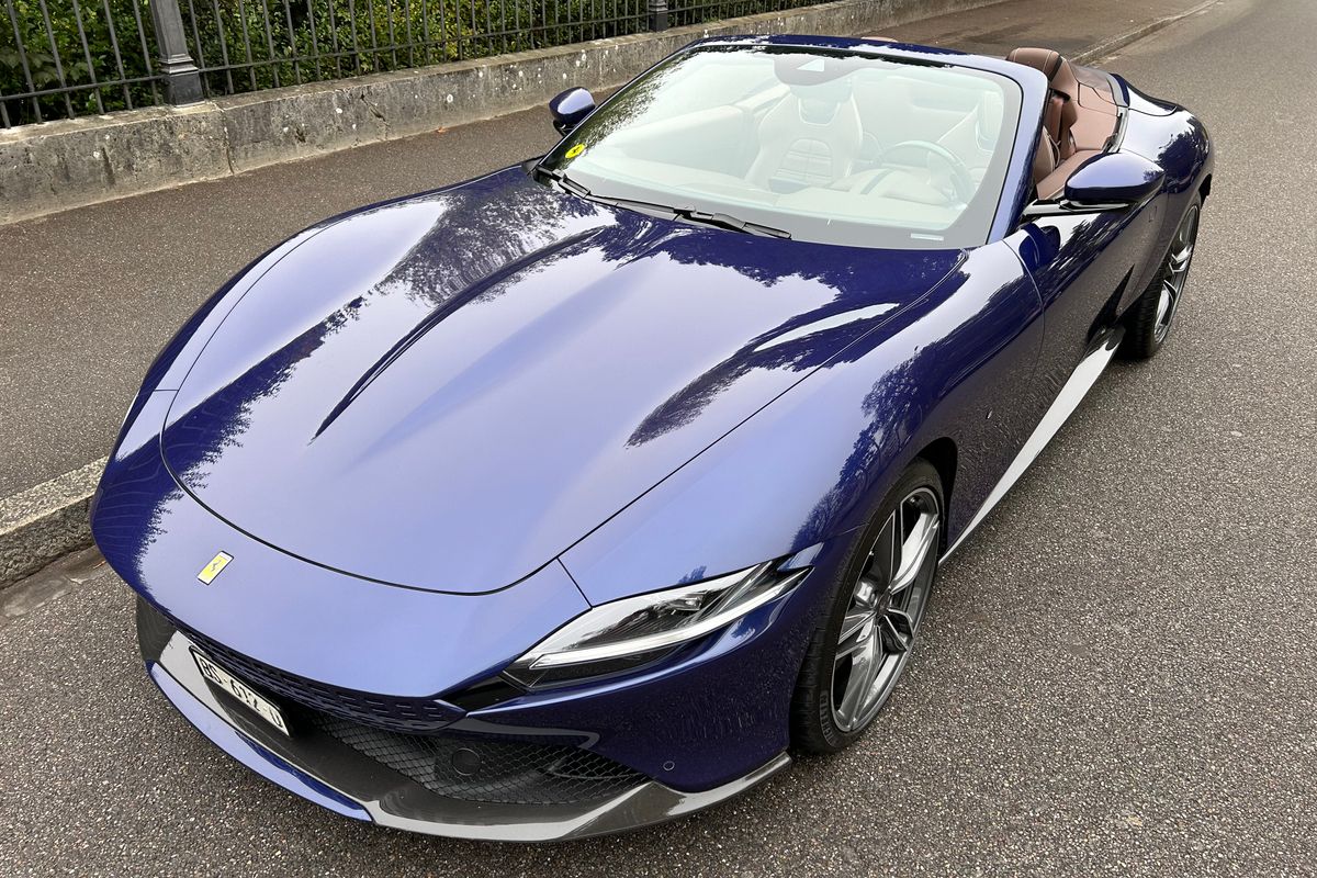 Ferrari Roma Spider