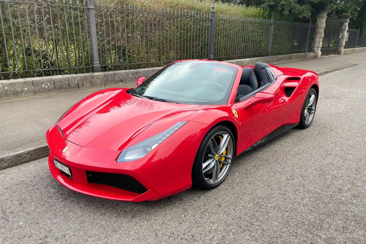 Ferrari 488 Spider