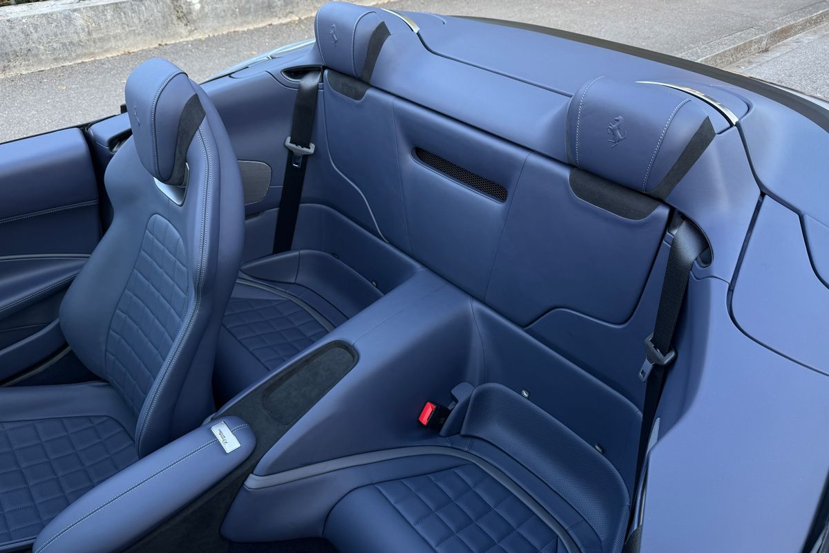 Ferrari Roma Spider
