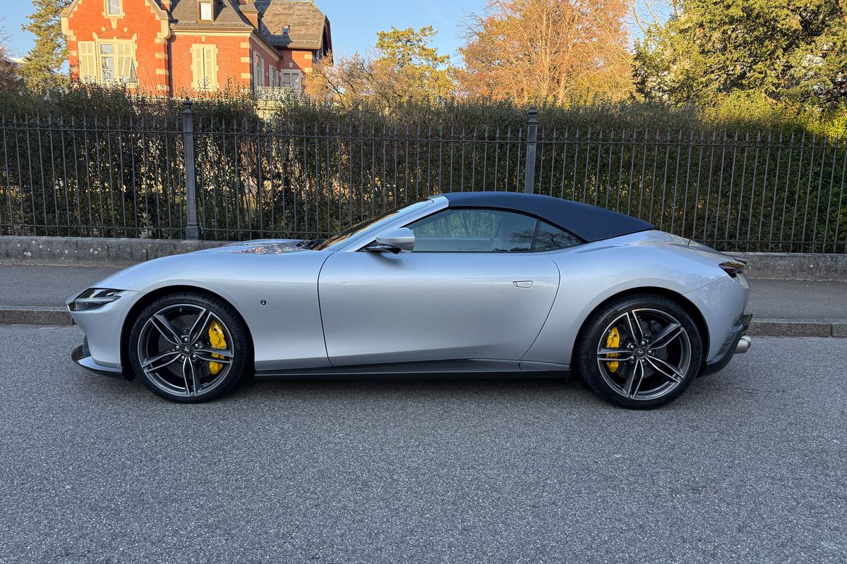 Ferrari Roma Spider