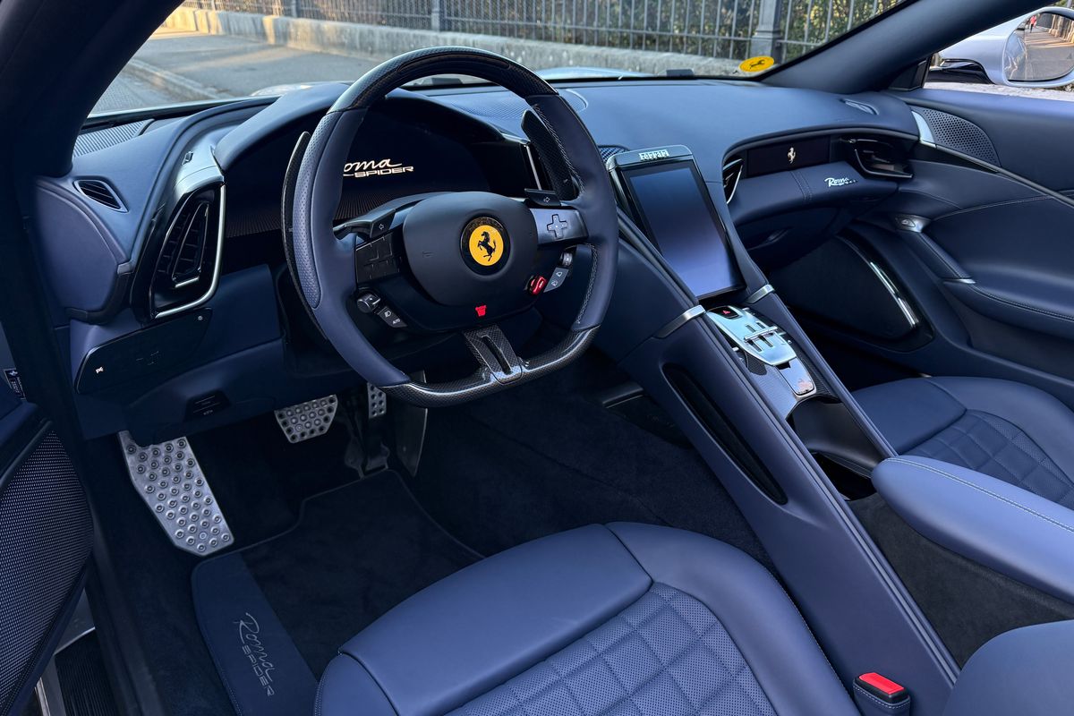 Ferrari Roma Spider
