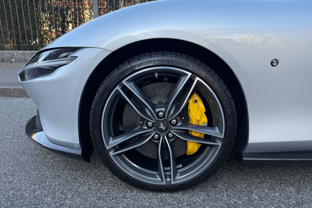 Ferrari Roma Spider