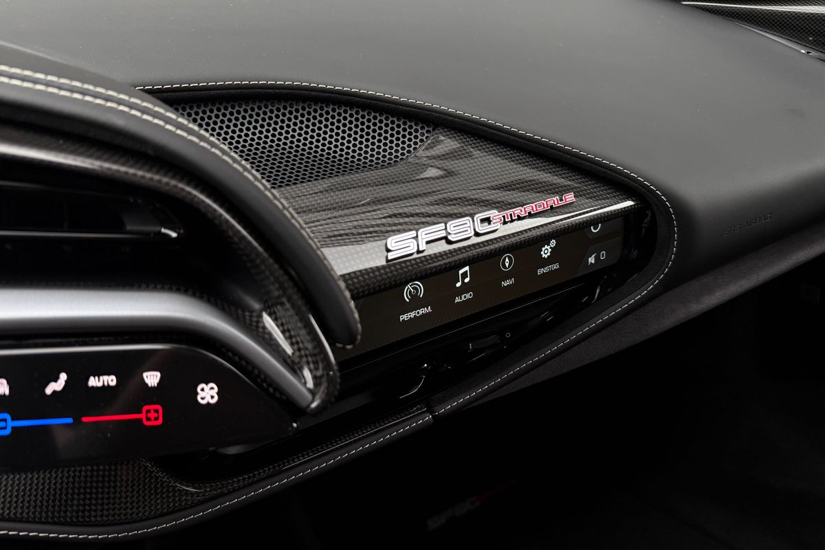 Ferrari SF90 Stradale "Assetto Fiorano"
