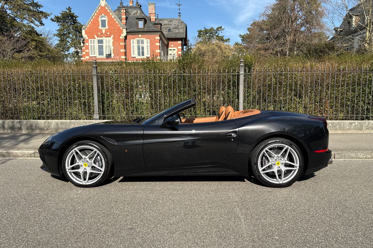 Ferrari California T
