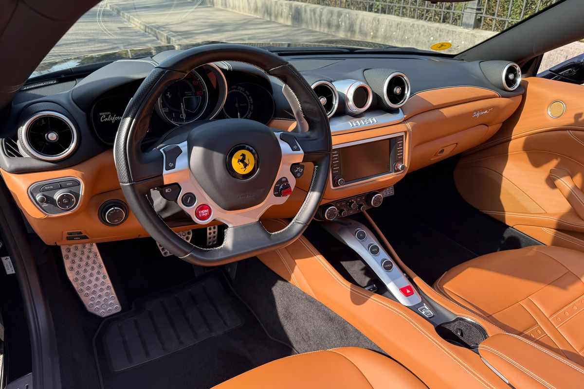 Ferrari California T