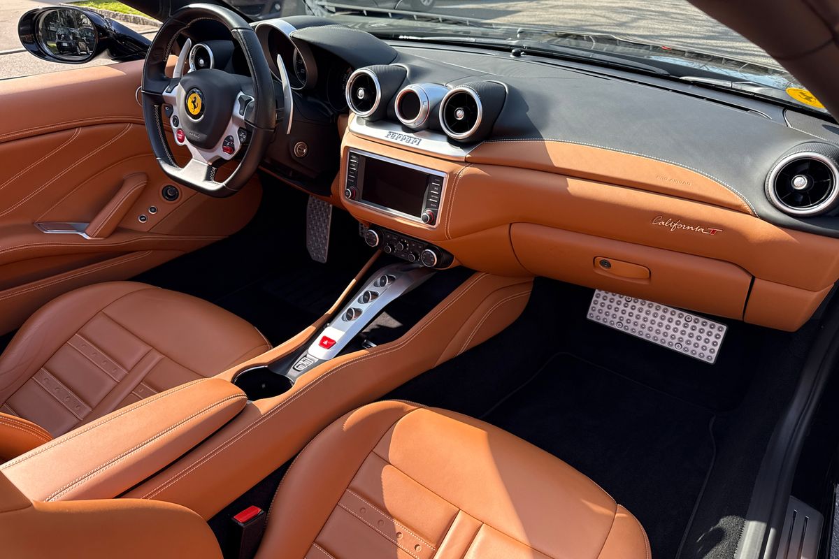 Ferrari California T