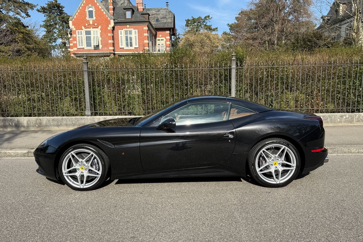 Ferrari California T