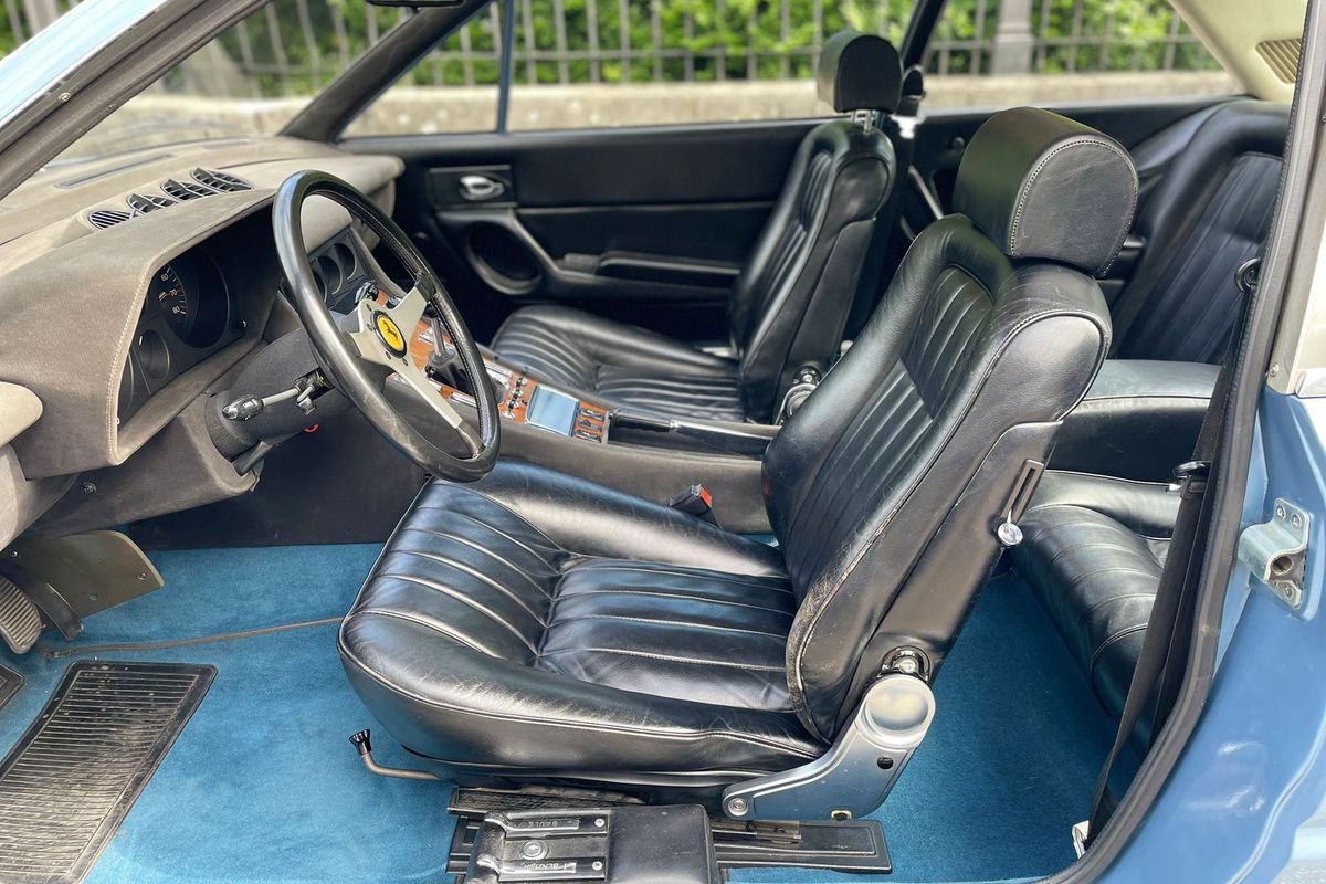 Ferrari 365 GT4 2+2