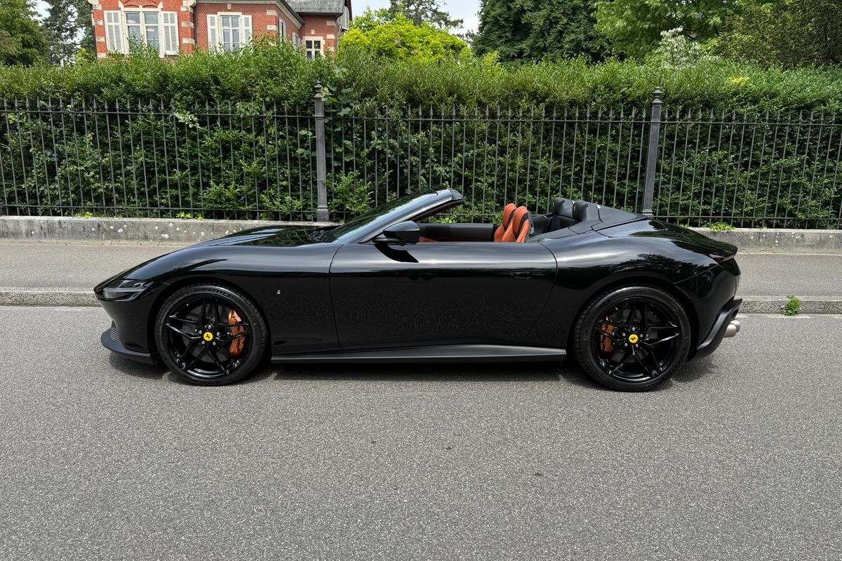 Ferrari Roma Spider