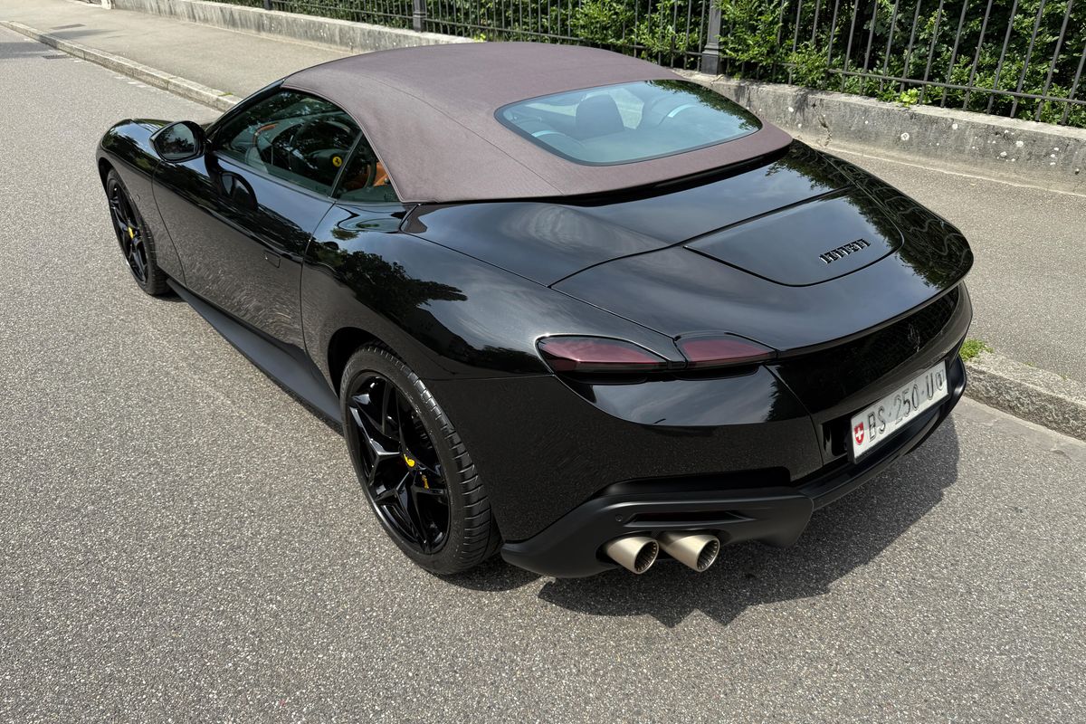 Ferrari Roma Spider