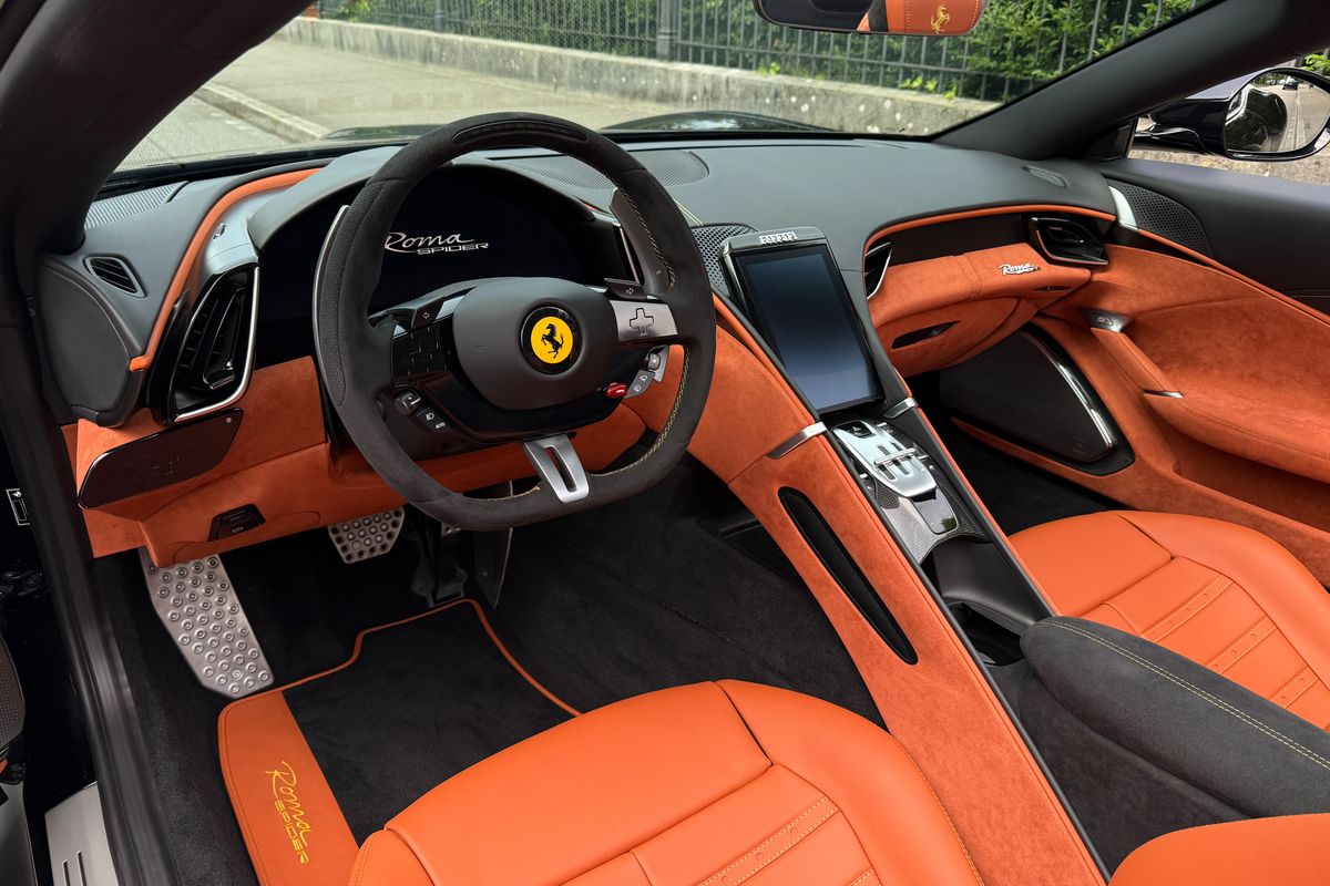Ferrari Roma Spider