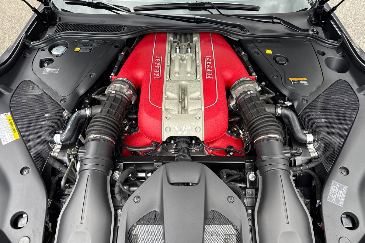 Ferrari 812 GTS