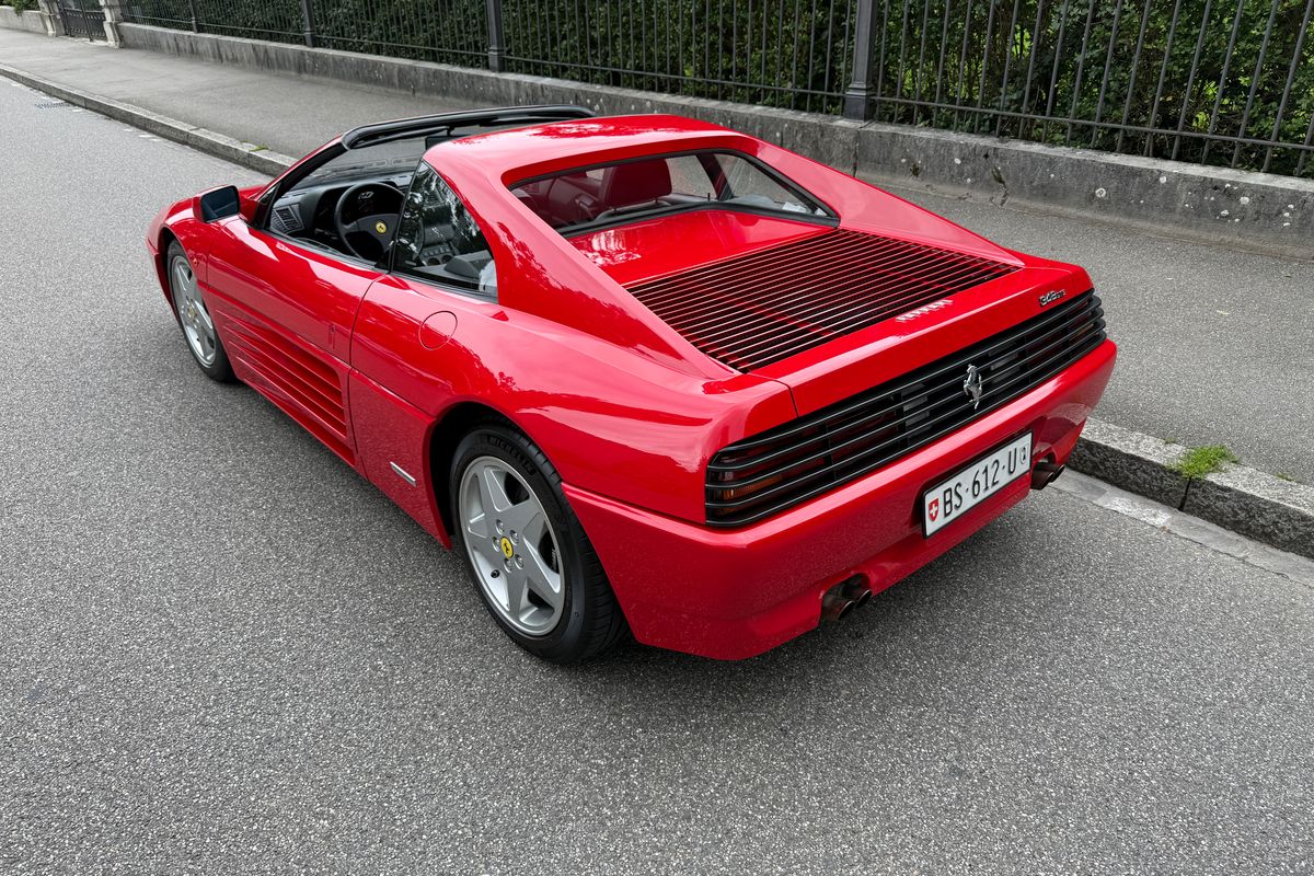 Ferrari 348 GTS