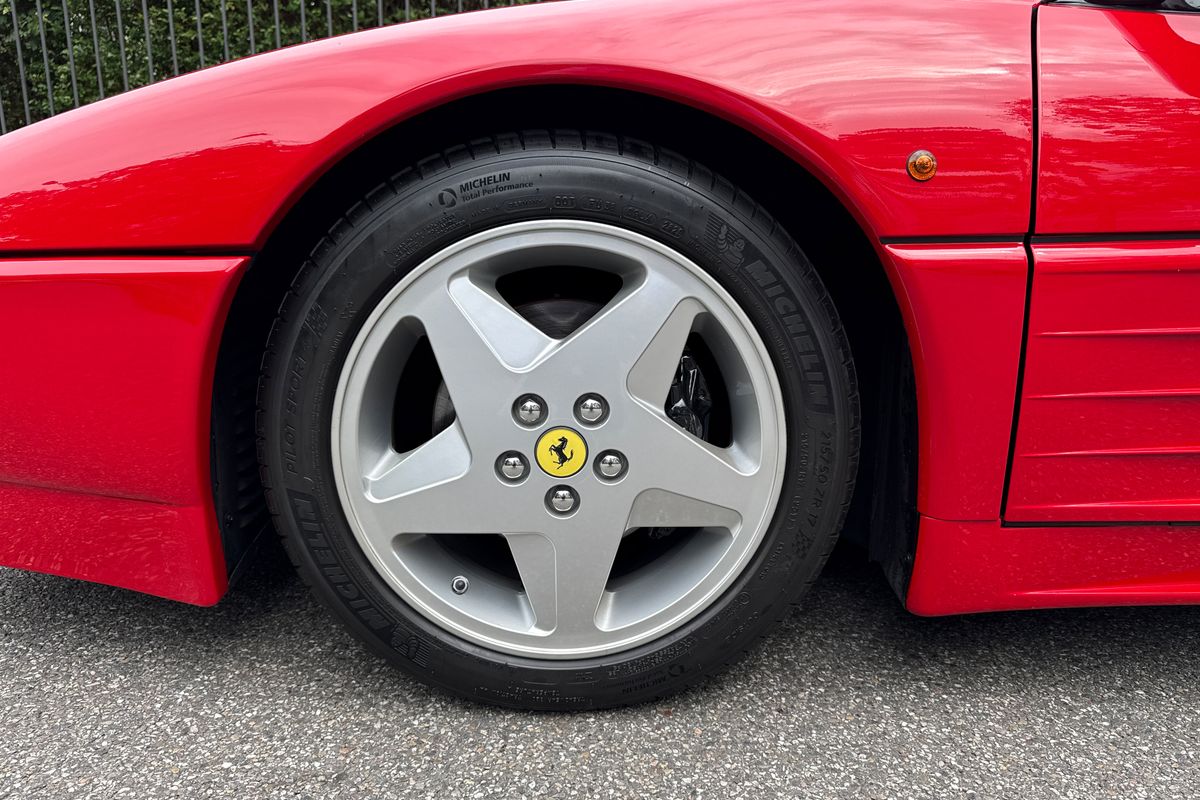Ferrari 348 GTS