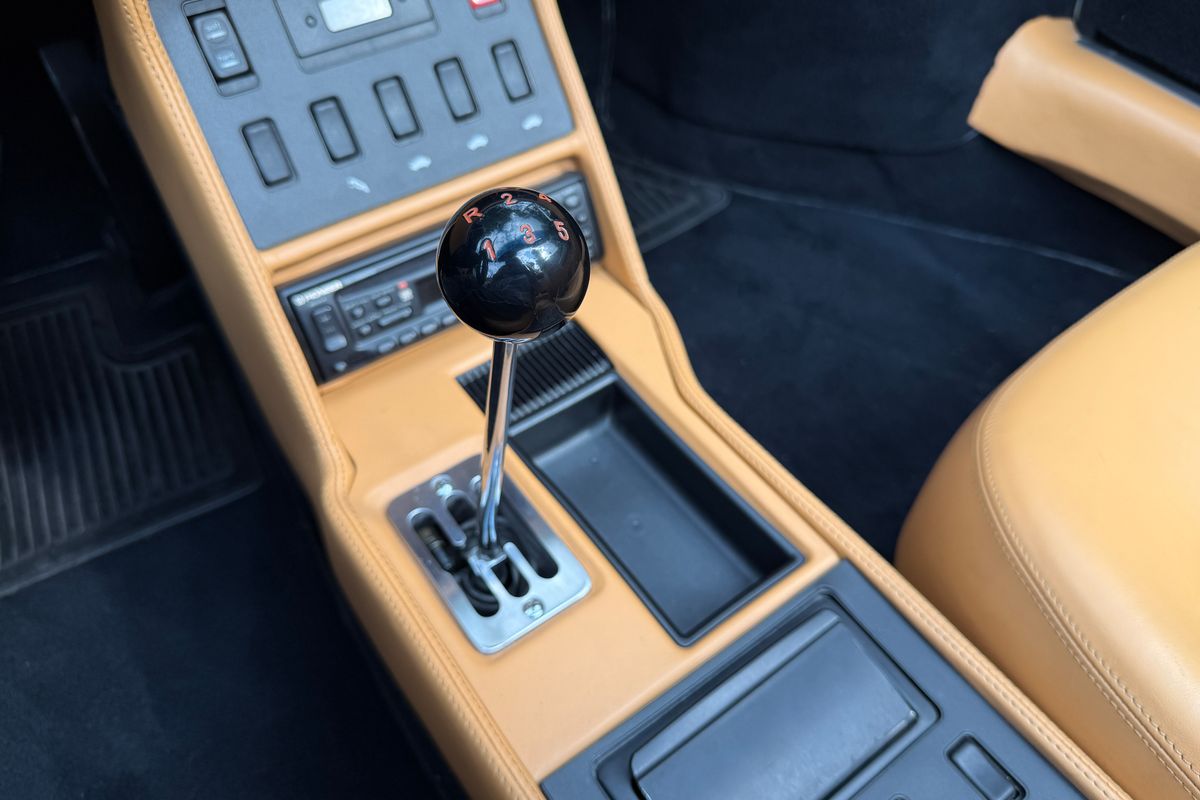 Ferrari Mondial T Cabriolet