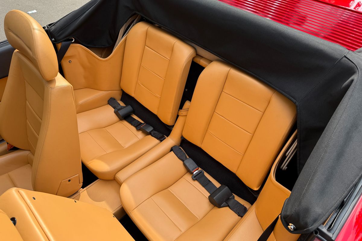 Ferrari Mondial T Cabriolet