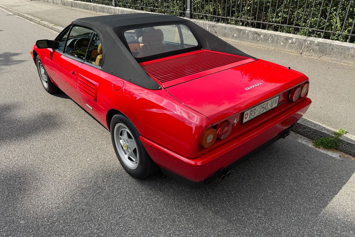 Ferrari Mondial T Cabriolet