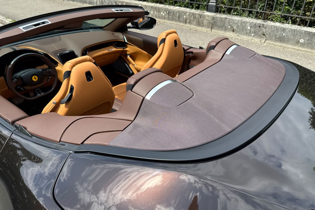 Ferrari Roma Spider