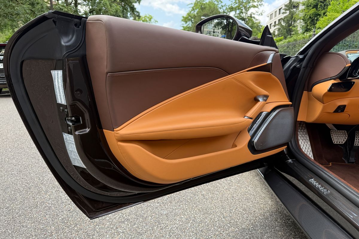 Ferrari Roma Spider