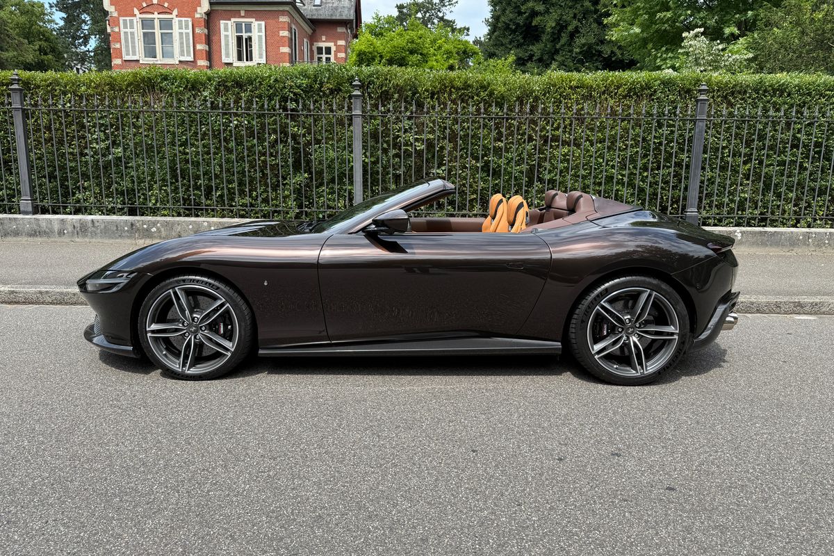 Ferrari Roma Spider